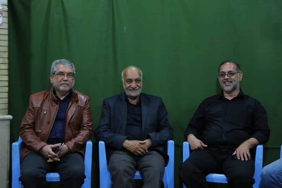 پخت بزرگترین آش نذری دنیا در شیراز/ مشارکت بیش از هزار نفر