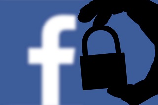دسترسی پلیس انگلیس به اطلاعات کاربران فیسبوک و واتس‌اپ