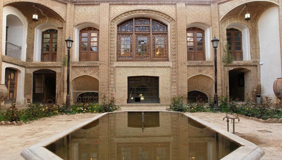 نگاهی به تاریخ پر رمز و راز قاجار در خانه لطفعلیان + تصاویر