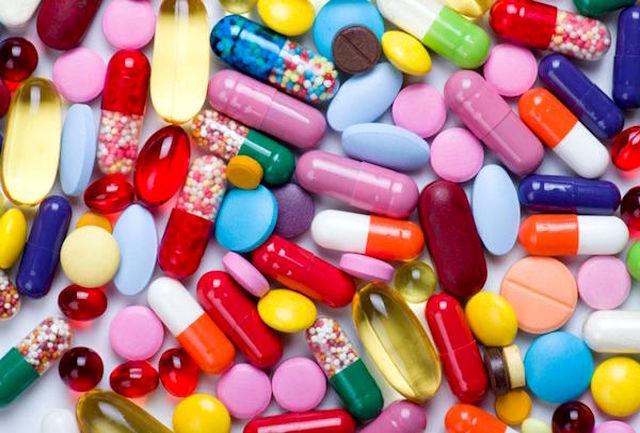 بررسی عوارض و اثربخشی داروها پس از ورود به بازار در سازمان غذا و دارو