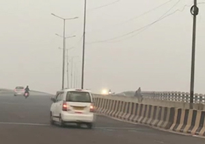 آلودگی شدید هوا در دهلی نو + فیلم