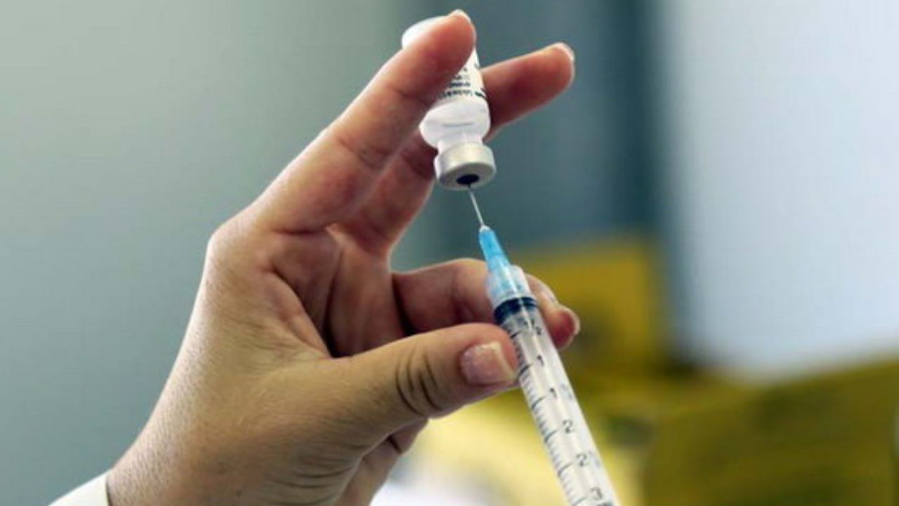 تزریق واکسن آنفلوآنزا