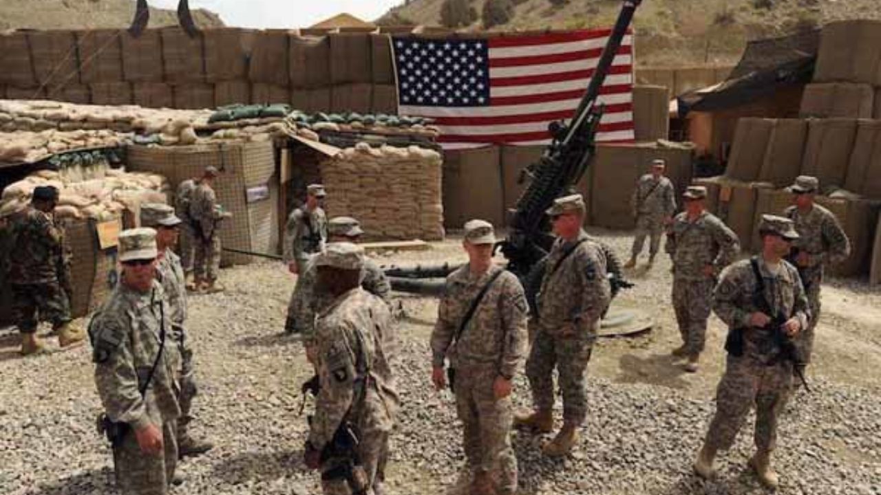 مشاور ترامپ: عملیات آمریکا علیه چند پایگاه نظامی در عراق در این مقطع زمانی نخواهد بود