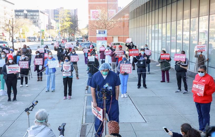 تظاهرات پرستاران نیویورکی در اعتزاض به کمبود تجهیزات پزشکی