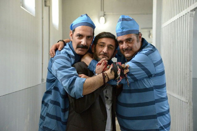 فیلم «زندانی ها» به جای سریال «نون خ» پخش می‌شود