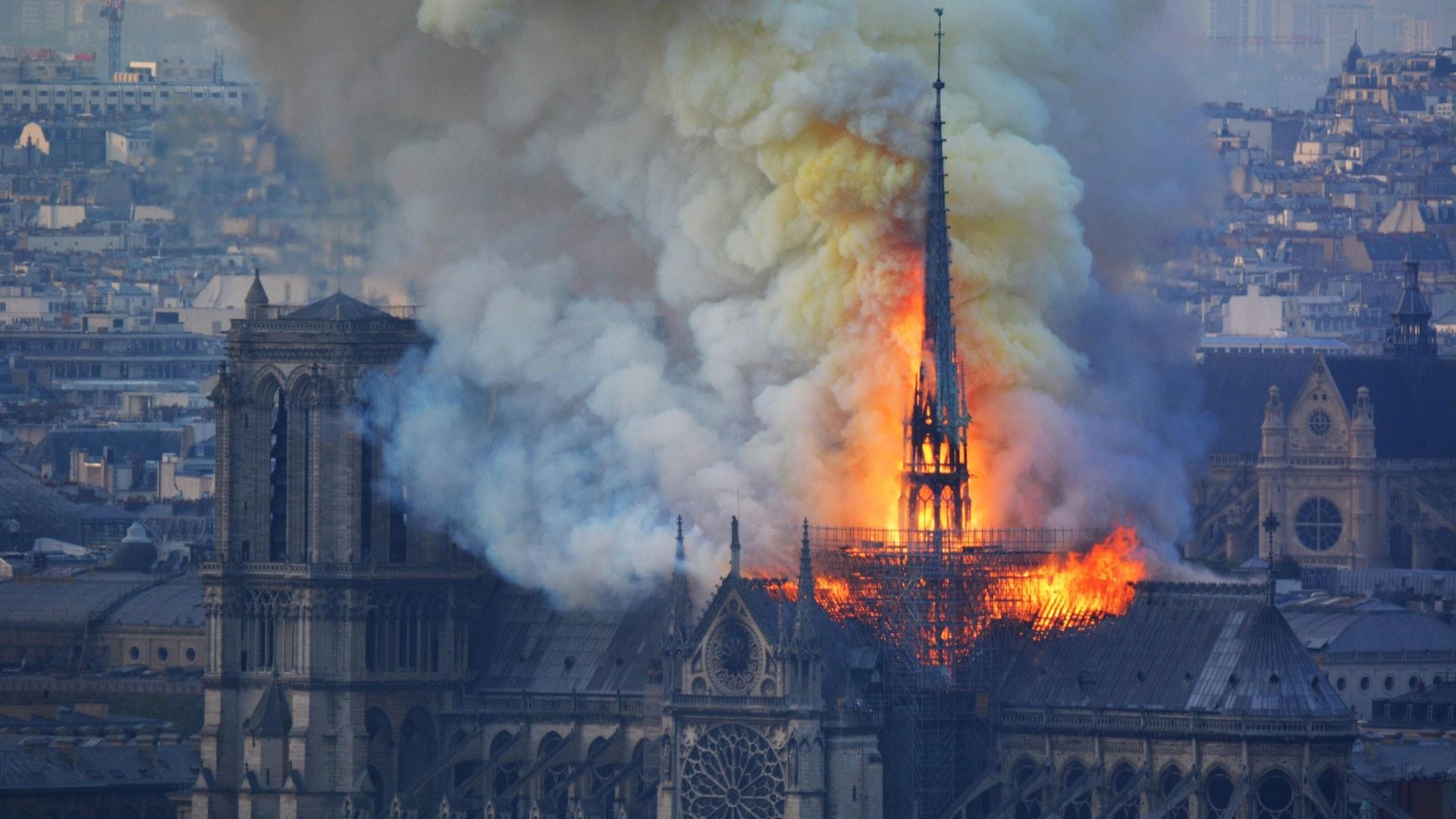 نخستین سالگرد آتش‌سوزی کلیسای نوتردام پاریس