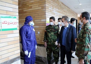 رئیس دانشگاه علوم پزشکی قم از بیمارستان سیار ارتش بازدید کرد