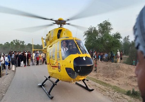 انتقال هوایی ۴ بیمار از خواجه انور دهدز به بیمارستان شهدای ایذه