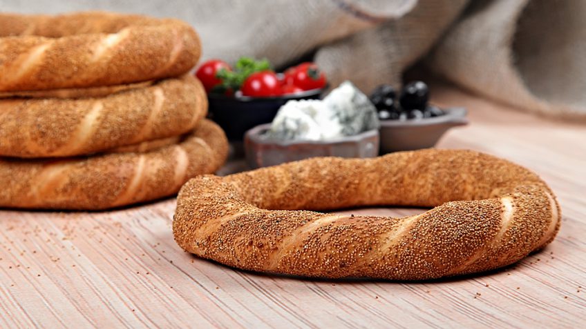 طرز تهیه نان سیمیت
