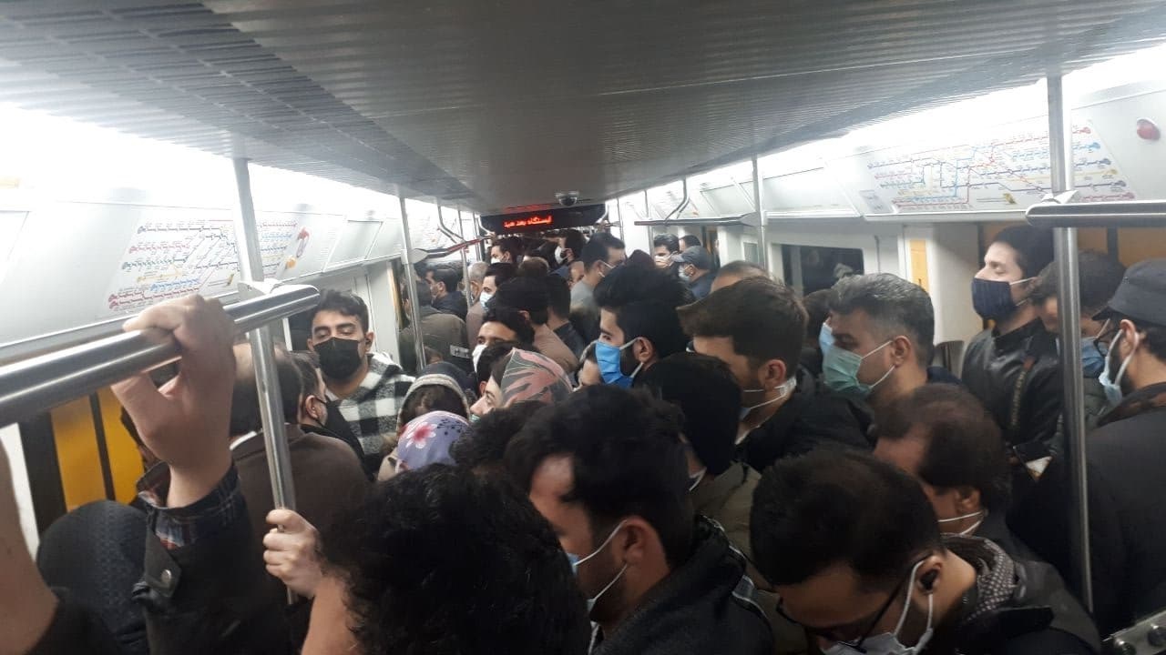 جولان ویروس کرونا در متروی تهران + تصاویر