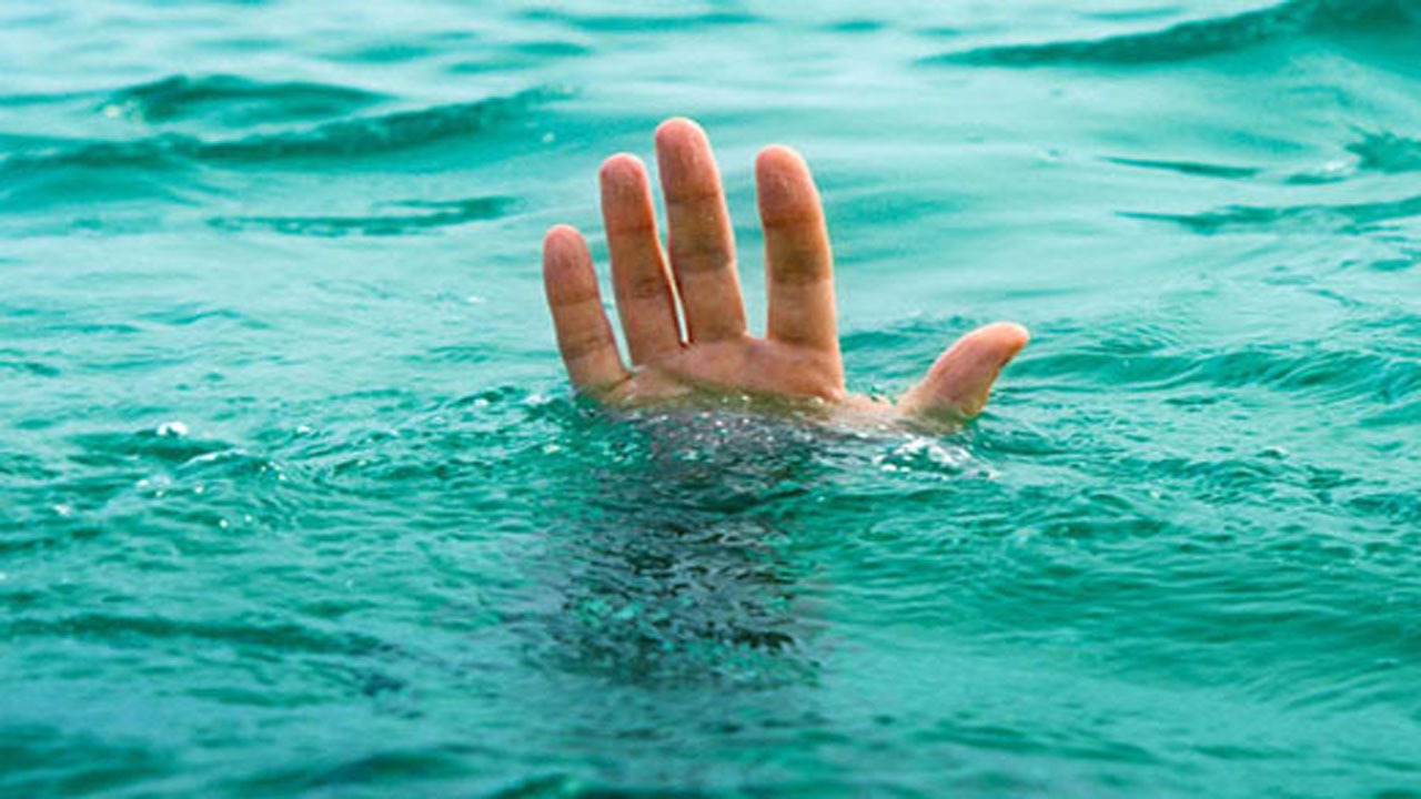 غرق شدن یک شکارچی در تالاب مرزون آباد