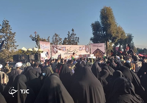 استقبال از پیکر مطهر ۱۵ شهید گمنام دوران دفاع مقدس در شیراز
