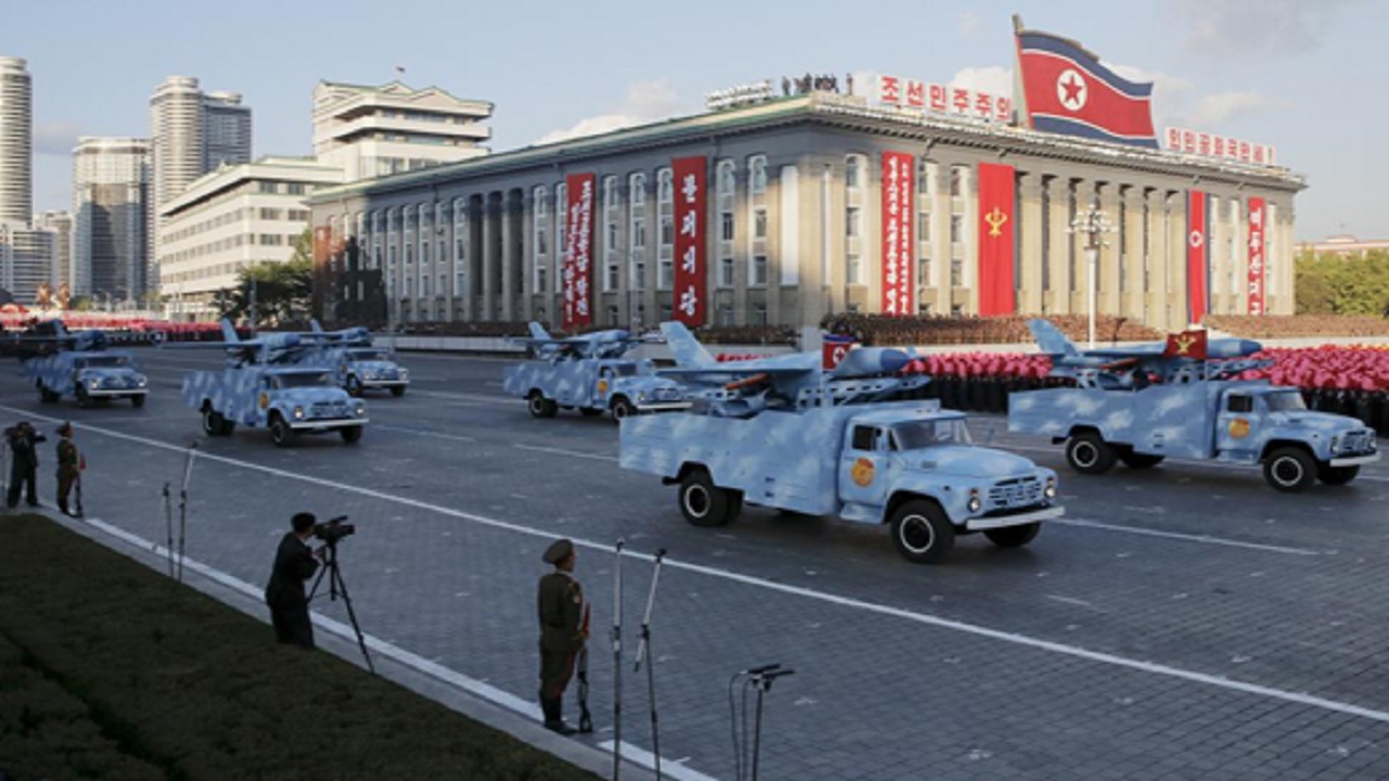 رونمایی کره شمالی از یک موشک بالستیک جدید