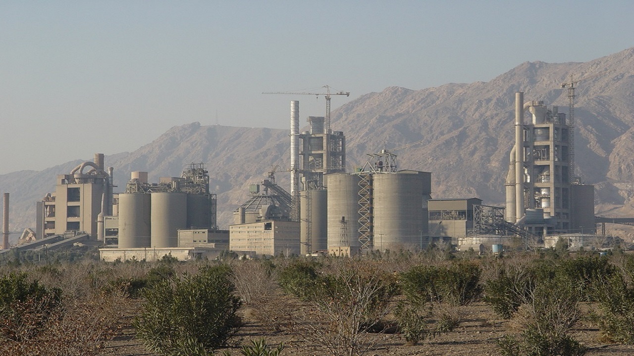 قطع برق کارخانه سیمان تهران ۴ روزه شد/ کاهش چشمگیر تولید سیمان