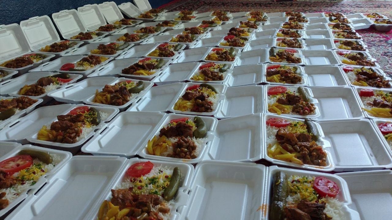 توزیع ۶۰۰ پرس غذای گرم در تربت حیدریه