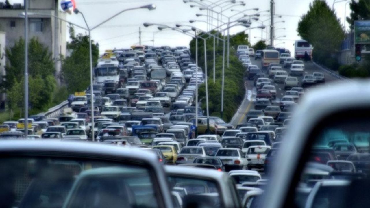 وضعیت ترافیکی معابر اصلی و بزرگراهی شهر تهران در ۱۸ بهمن ماه