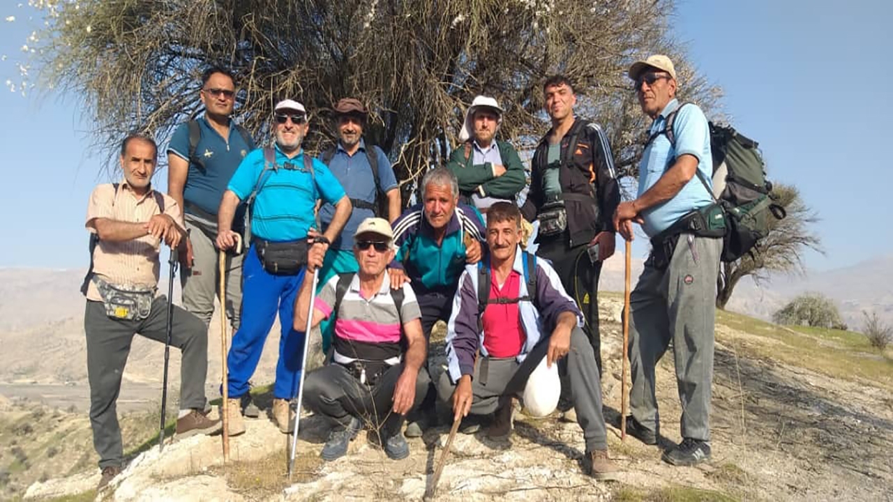 صعود کوهنوردان چرامی به ارتفاعات چهارقاش