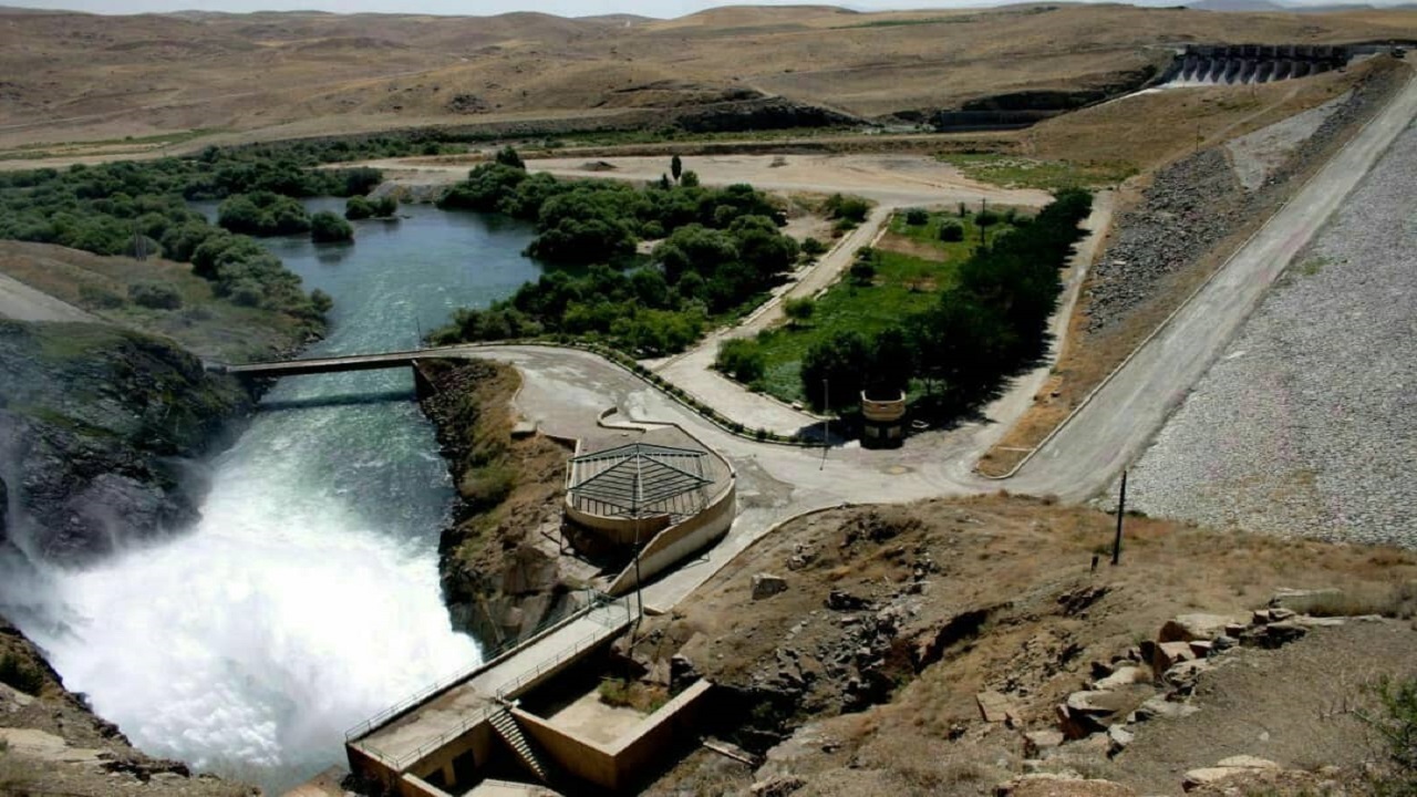 رهاسازی ۶۴۰ میلیون مترمکعب آب سد‌ها به دریاچه ارومیه