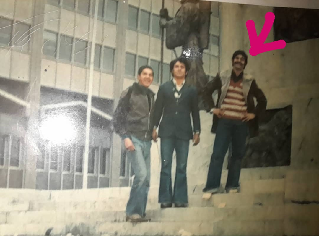 روایتی جذاب از کارگری که مجسمه شاه را تخریب کرد