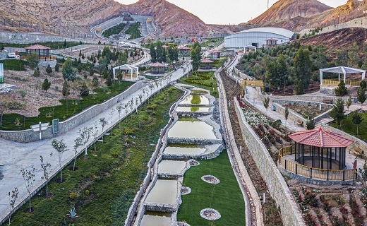 پیدا و پنهان باغ بی پرندگان قم