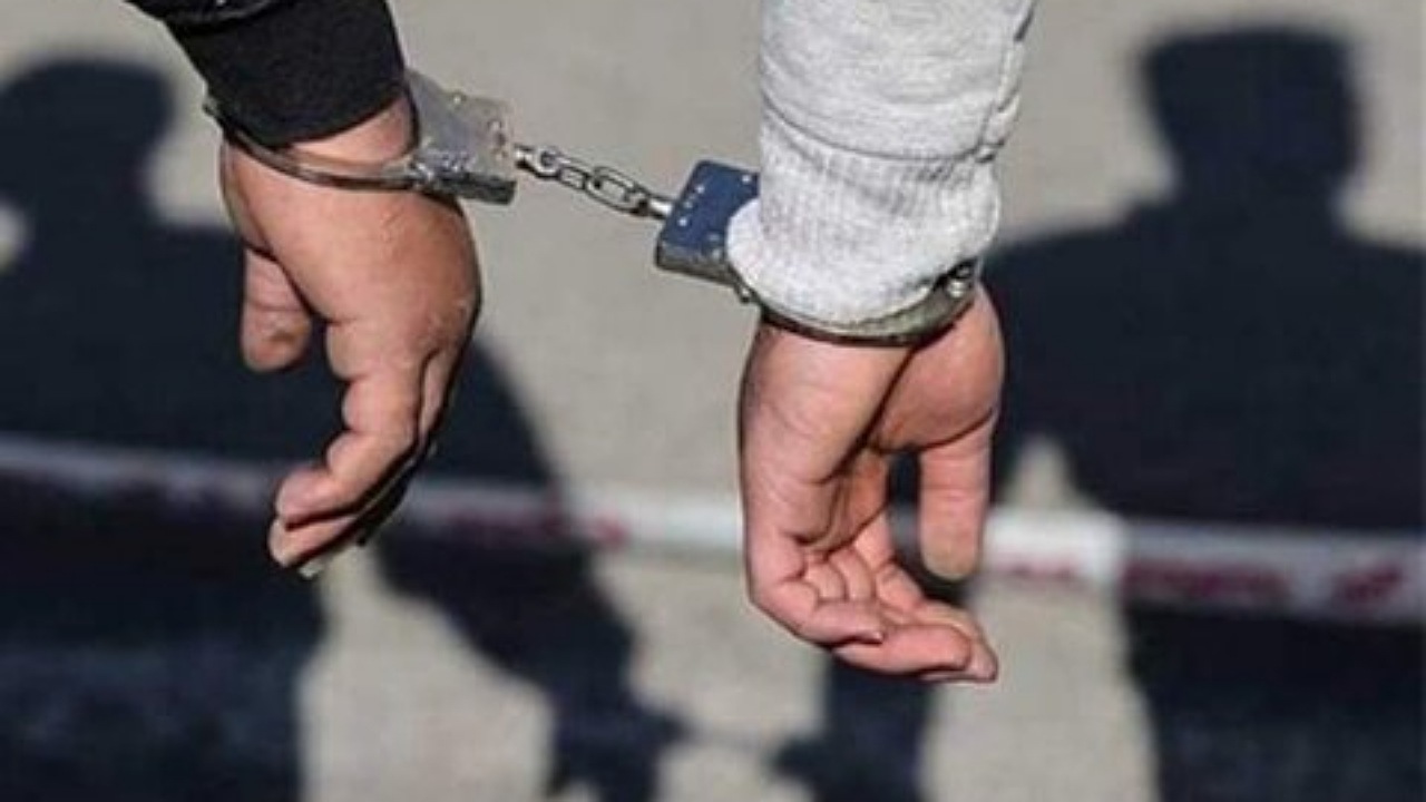 دستگیری ۲ سارق حین سرقت در خوی