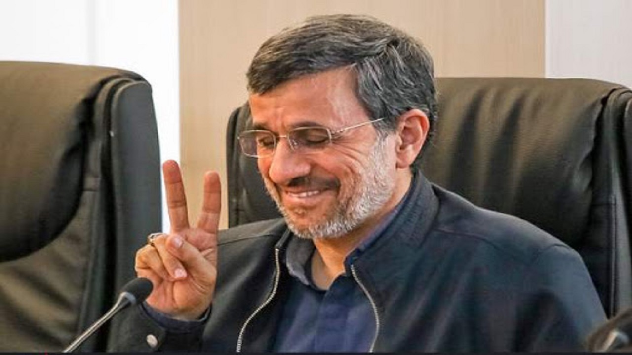 احمدی‌نژاد وارد انتخابات ۱۴۰۰ می‌شود یا راه دیگری را در پیش می‌گیرد؟
