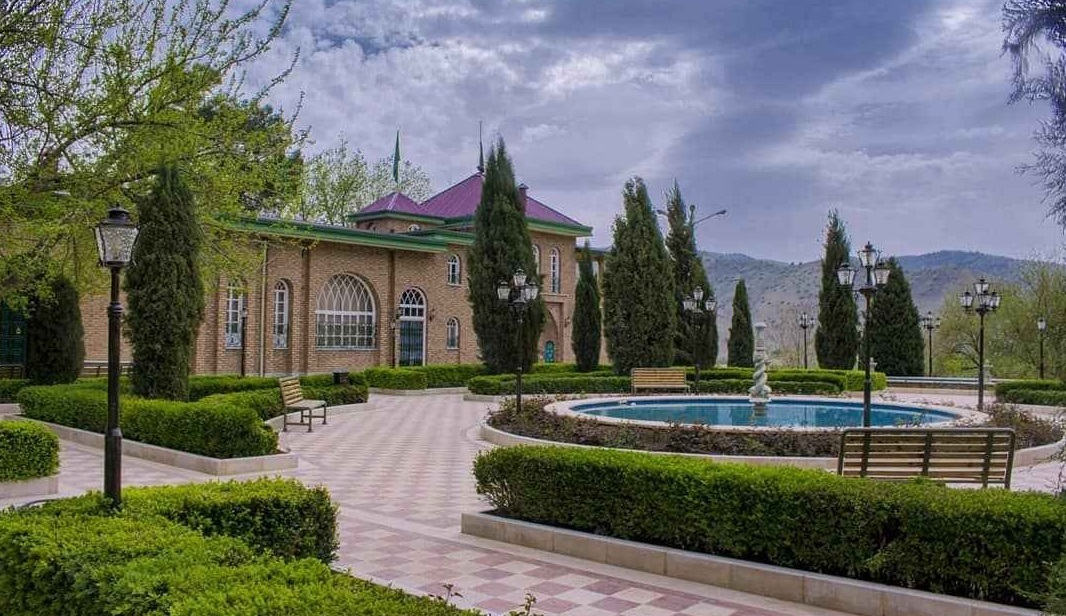 روستایی ایرانی با معماری روسی! / عطر دل‌انگیز گل و گلاب محمدی در «گره‌بان» + تصاویر