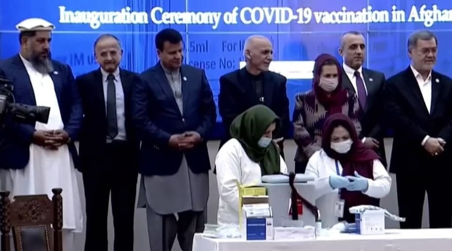 ۱۰ هزار مقام بلندپایه در افغانستان واکسن کرونا دریافت می‌کنند
