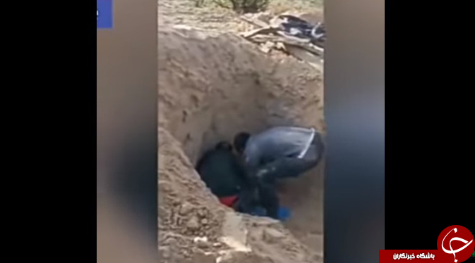 نجات زن ۷۹ ساله که به دست پسر ناخلفش زنده دفن شد! + جزئیات