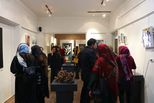 حراج تهران از گالری های خاصی هنرمند می پذیرد/ ارشاد فقط تذکر میدهد/ انجمن گالری داران برای عده محدودی است