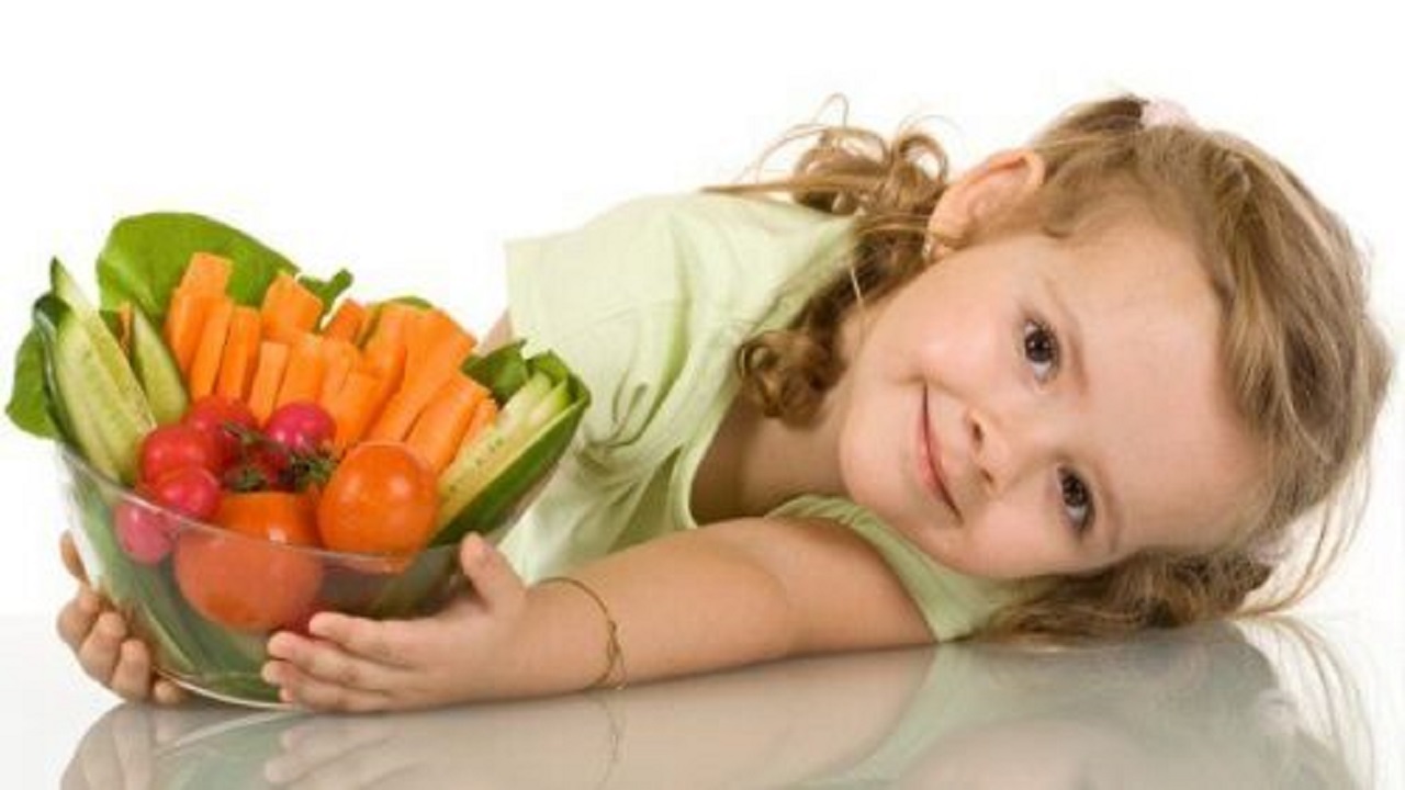 بهترین میوه‌ها و سبزیجات برای رشد مناسب کودک