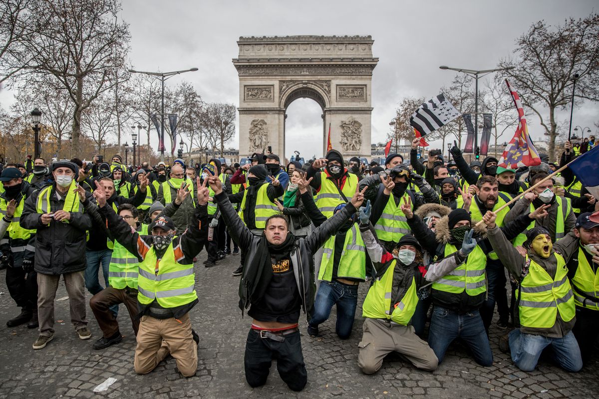 معترضان جلیقه‌زرد به خیابان‌های پاریس بازگشتند