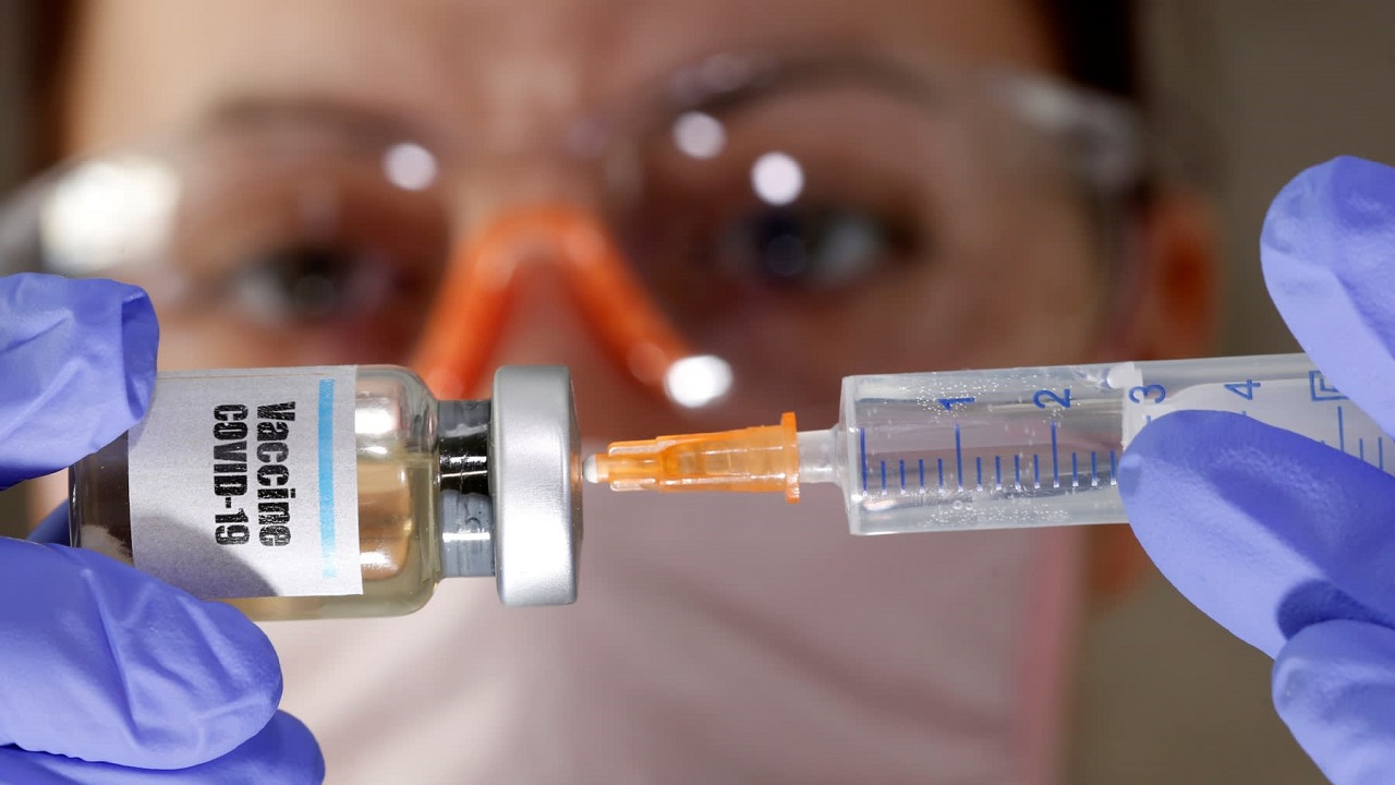 ادعای بزرگترین شرکت داروسازی آمریکا برای تولید انبوه واکسن کرونا تا مهرماه امسال