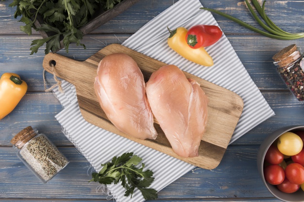 نرخ مصوب هر کیلو گوشت مرغ در میادین میوه و تره بار چقدر است؟