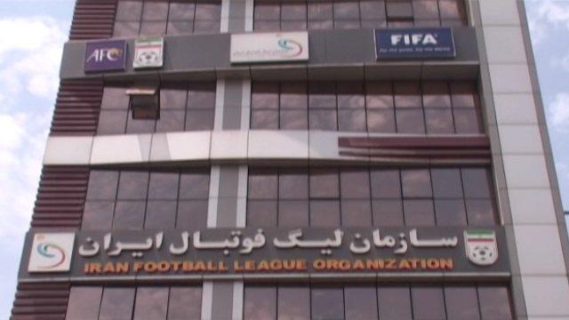 سهام سازمان لیگ فوتبال در دست پنج نفر + فیلم