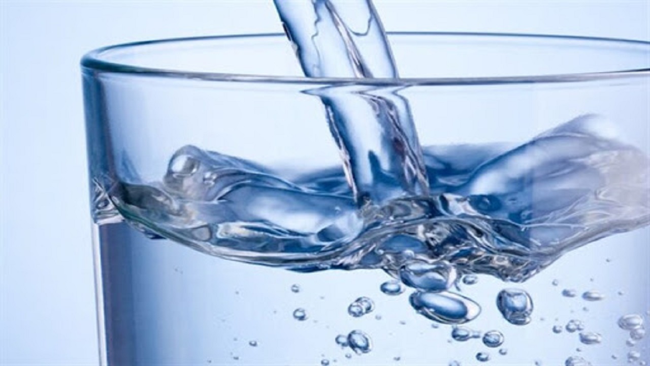 چگونه میزان آب مورد نیاز بدن را محاسبه کنیم؟