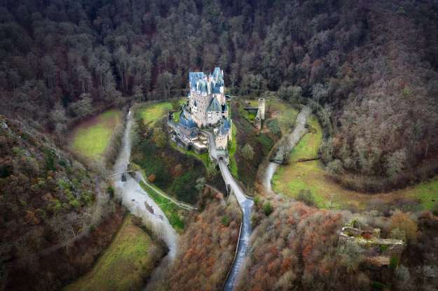 زیباترین قلعه‌های قرون وسطایی جهان؛ قلعه‌هایی در آسمان