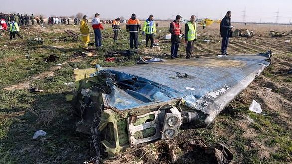 درخواست ایران از فرانسه برای بازخوانی جعبه سیاه هواپیمای اوکراینی