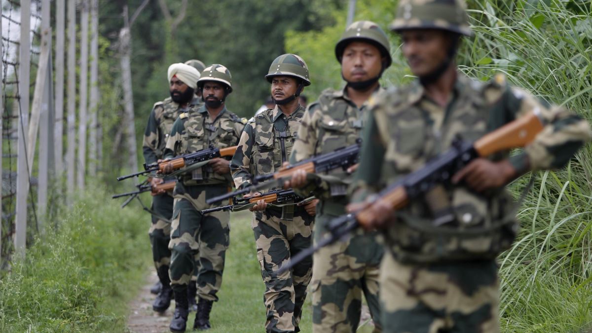 ۲۰ نظامی هند در درگیری با نیرو‌های چینی کشته شدند