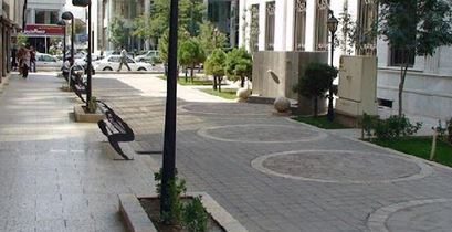 ۷۰۰ کیلومتر از خیابان‌های تهران فاقد پیاده راه هستند