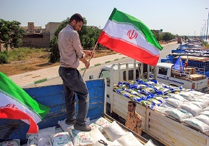 اهدا ۴ هزار و ۳۱۰ بسته معیشتی ویژه محرومین در بندر ماهشهر