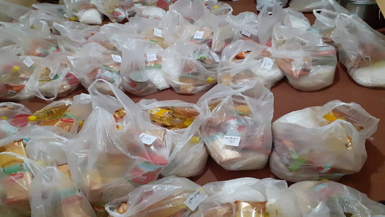 توزیع ۵۰۰ بسته غذایی بین نیازمندان روستای چم چنگ