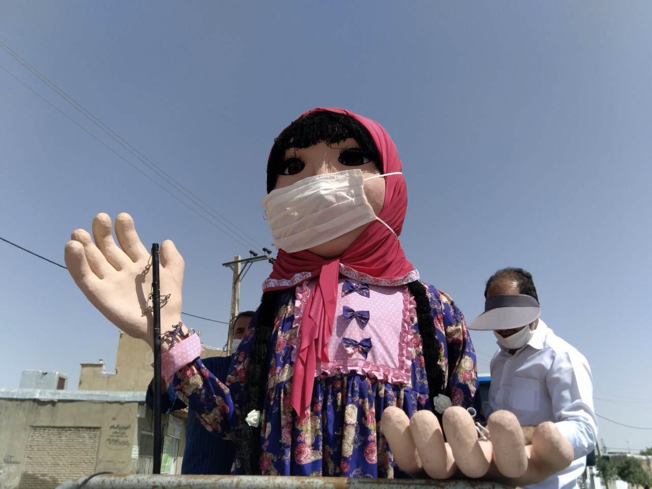 برپایی کاروان شادی و پویش من ماسک می‌زنم در صالح آباد + تصاویر
