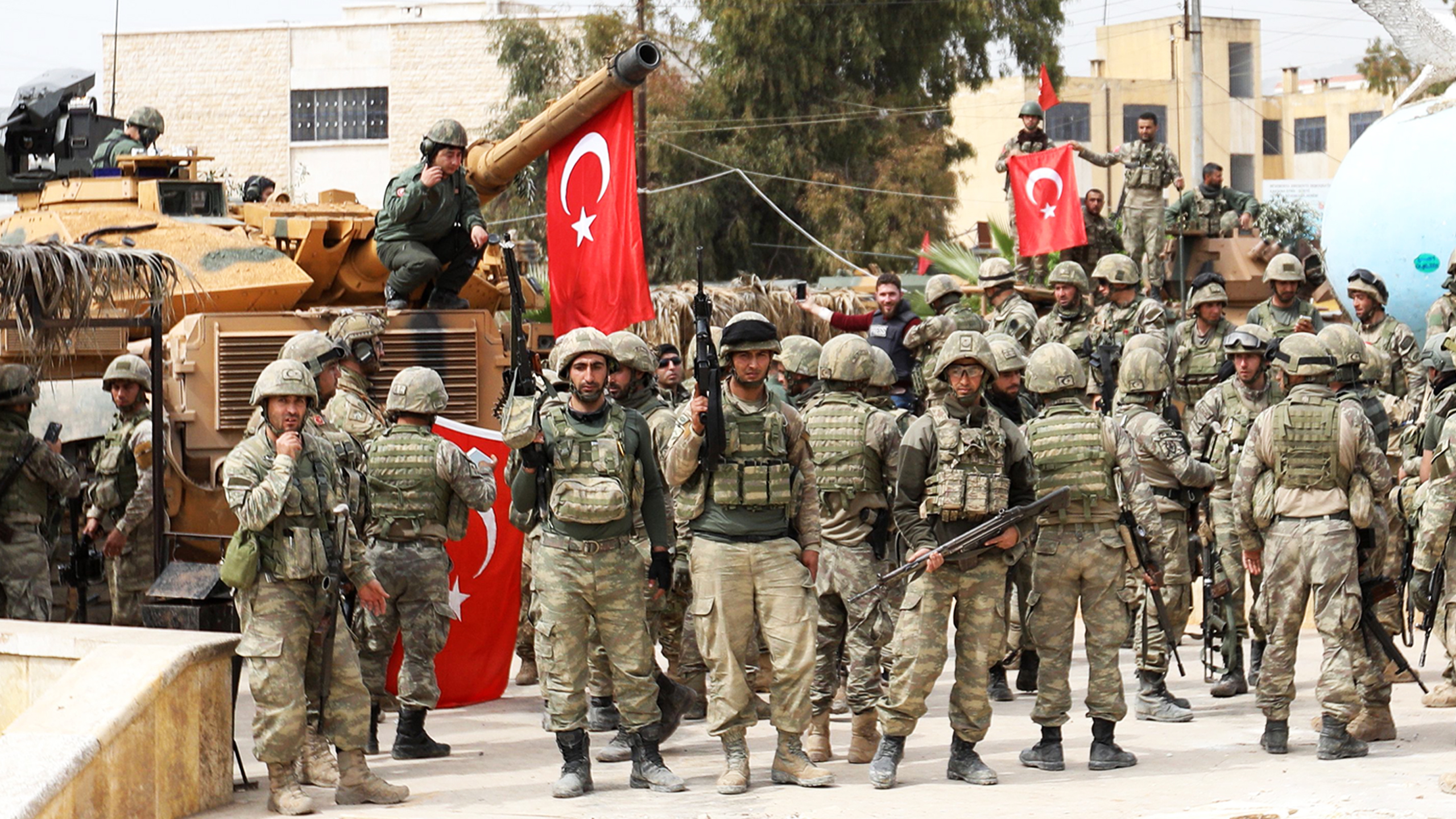 Турция против войны с россией. Рабочая партия Курдистана в Турции. Военные операции Турции против Курдистана. Турция начала военную операцию против курдских боевиков.