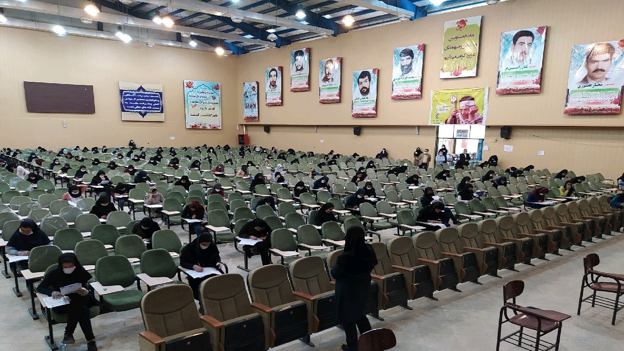 رقابت ۷۵۰ دانش آموز قاینی در آزمون نمونه دولتی