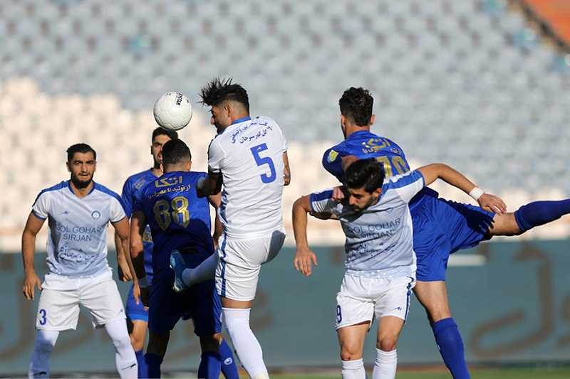 شکایت باشگاه گل‌گهر از داور بازی با پیکان