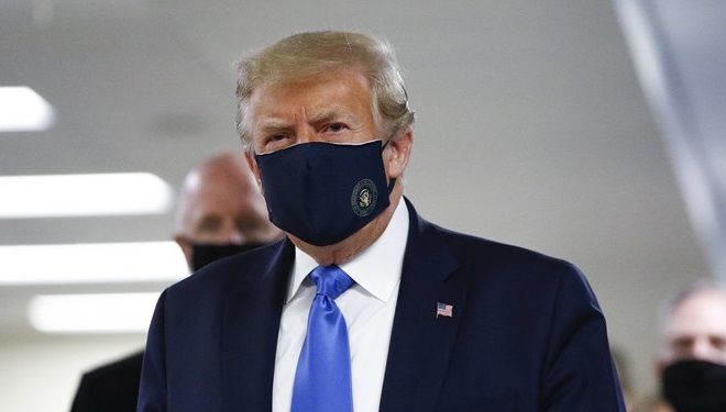 ترامپ بالاخره مجبور به استفاده از ماسک شد+ فیلم
