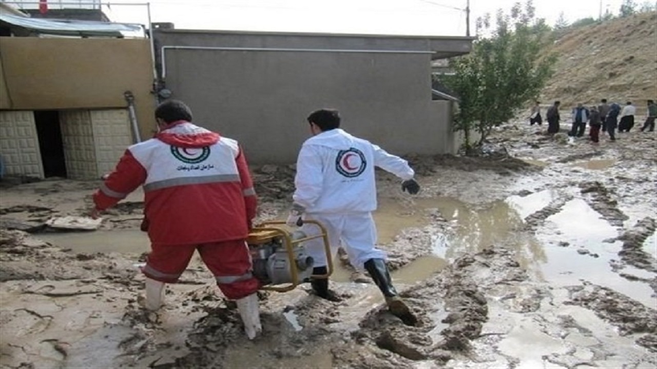 اسکان اضطراری به ۶۲ آسیب دیده از سیل نیکشهر/۸ روستا دچار سیل و آبگرفتگی شدند