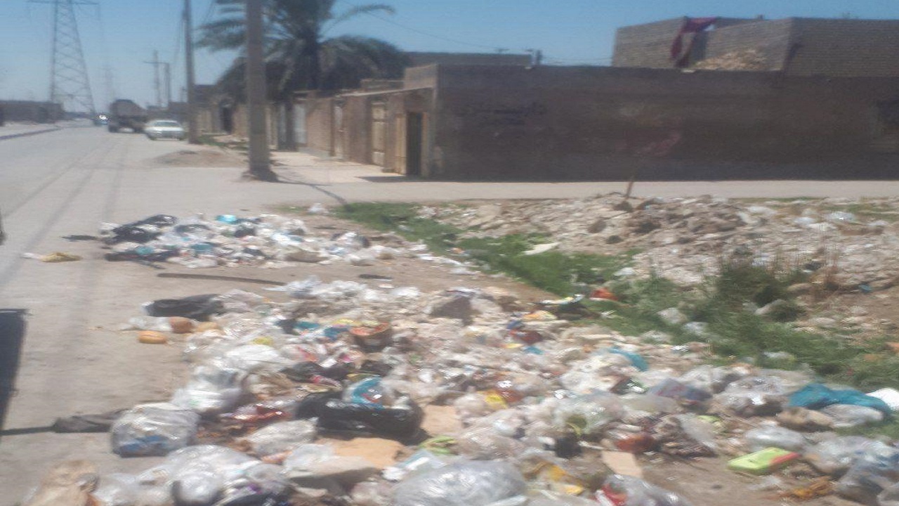 وضع زباله‌ها در خیابان‌های شهر کوت عبدالله + تصاویر