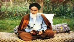 روضه خوانی مرحوم فلسفی در محضر امام خمینی (ره) + فیلم